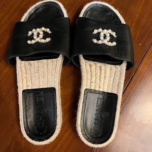 Chanel Pearl Embellished Leather slide